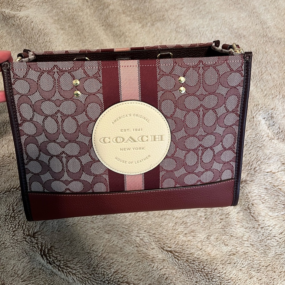 Coach Dempsey Carryall